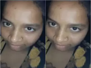 Today Exclusive – Desi Village Girl Shows her Boobs