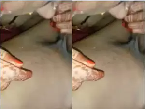 Today Exclusive – Desi Bhabhi Blowjob