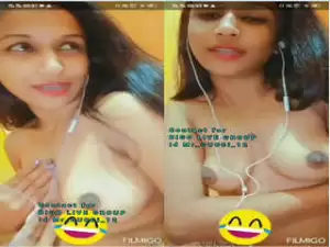 Today Exclusive –  Sexy Desi Girl Shows her Boobs On Tango Show