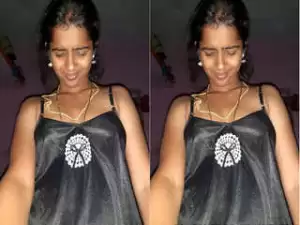 Today Exclusive – Maya Bhabhi Shows Her Boobs and Pussy On Vc Part 2