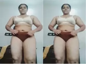 Today Exclusive – Horny Mallu Bhabhi Shows Her Boobs and Pussy Part 2