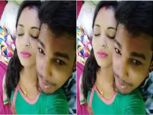 Today Exclusive – Desi Lover Kissing Part 2