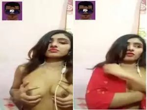 Today Exclusive – Desi Girl Shows Boobs To Lover