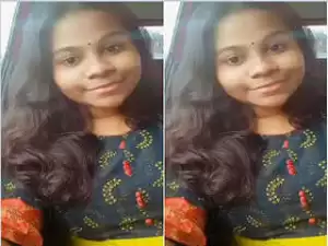 Today Exclusive – Cute Tamil Girl Shows Her Big Boobs