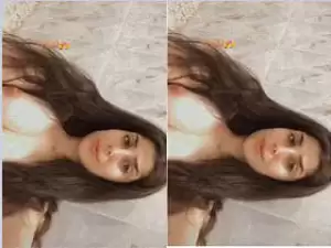 Today Exclusive – Paki Girl Shows her Boobs and Pussy