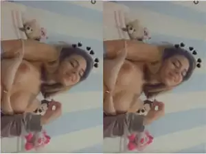 Today Exclusive – Cute NRI Girl Fingering