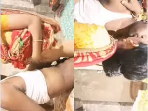 Today Exclusive –  Desi Bhabhi Give Handjob and Fucked Part 1