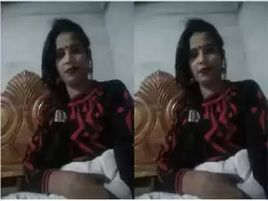 Today Exclusive – Desi Boudi Shows her Nude Body