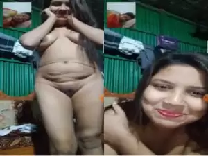 Today Exclusive – Hot Desi Bhabhi Shows her Nude Body To Lover on Vc