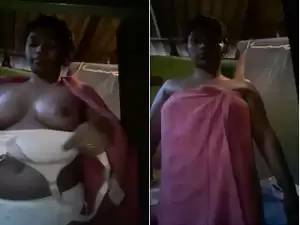 Today Exclusive -Desi Village Girl Shows her Boobs and Pussy