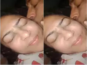 Today Exclusive -Desi Bhabhi Boobs Sucking and Fucking