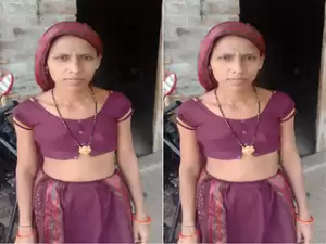Today Exclusive -Desi Village Wife Blowjob and Ridding Dick Part 2