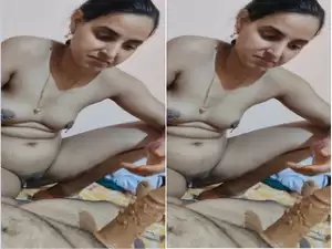 Today Exclusive -Desi Bhabhi Blowjob And Fucked part 1