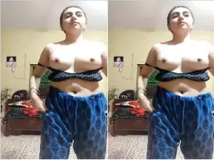 Today Exclusive – Sexy Paki Girl Shows Her Boobs Part 5