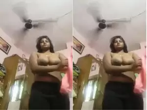 Today Exclusive -Desi Girl Changing her Cloths