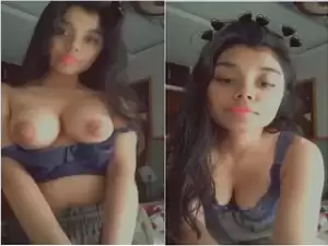 Today Exclusive – Desi Girl Shows her Boobs