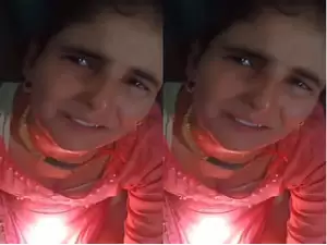 Today Exclusive -Desi Bhabhi Sucking Dick