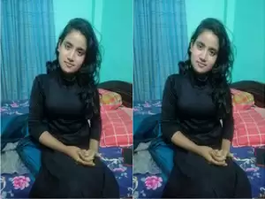 Today Exclusive -Hot Bangla Girl Shows her Boobs