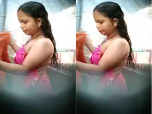 Today Exclusive – Desi Bhabhi Bathing Capture In Hidden Cam part 2