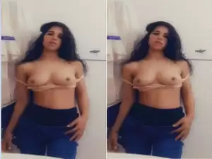 Today Exclusive -Cute Paki Girl Shows her Boobs Part 1