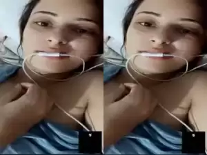 Today Exclusive -Desi village Girl  Shows her Boobs and Pussy part 7