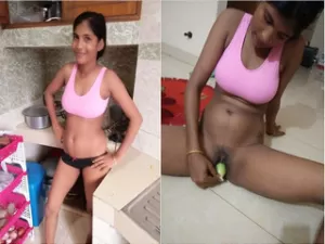 Exclusive – Sexy Bangla Girl Blowjob 2