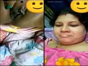 Today Exclusive – Desi Boudi  Fingering