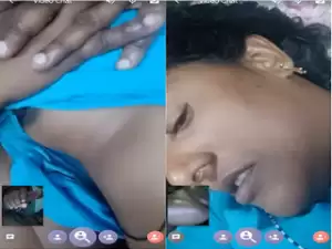 Today Exclusive – Desi paid Bhabhi Shows her Boobs On VC