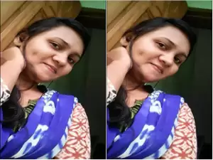 Today Exclusive – Horny Village Girl Fingering