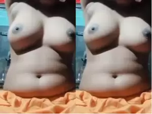 Today Exclusive- Cute Desi Girl Shows her Boobs and Fingering part 2