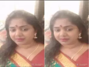 Today Exclusive-Desi Bhabhi Shows Her Boobs on VC