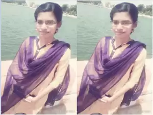Today Exclusive- Sexy Desi Girl Shows Boobs Pussy