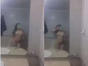 Today Exclusive- Cute Paki Girl Shows her Nude Body Part 1