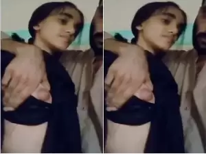 Today Exclusive-Cute Paki Girl Boobs Pressing By Lover Part 1