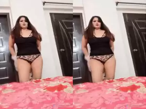 Today Exclusive-Horny Desi Bhabhi Shows Her Boobs and Pussy part 27