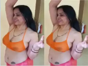 Today Exclusive- Sexy Desi Bhabhi Shows Her Nude Body and paly With Hubby Dick Part 5