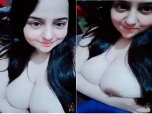 Today Exclusive-Sexy BBW Paki Girl Shows her Big Boobs part 1