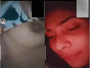 Today Exclusive-Cute Bangla Girl Shows her Boobs