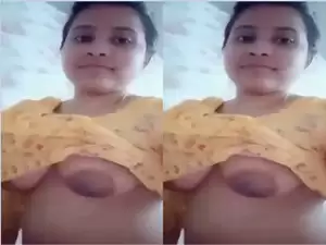 Today Exclusive-Desi Bangla Shows her Boobs and pussy