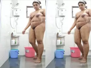 Today Exclusive- Sexy Tamil Wife Bathing Record In Hidden Cam part 1