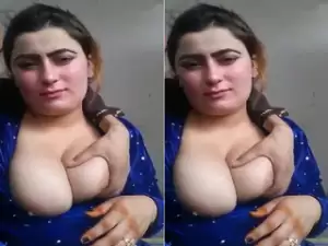 Today Exclusive- Paki Girl Shows Her Boobs and Boobs Sucking By lover Part 2