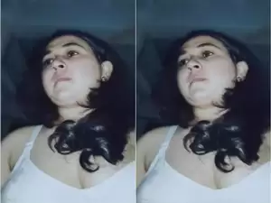 Today Exclusive- Sexy Paki Wife Strip Her Cloths And Fucking Part 1