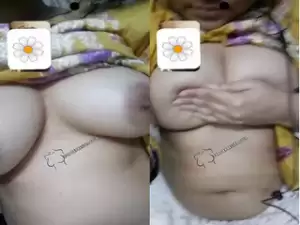 Today Exclusive-Desi Girl Shows Her Boobs part 1