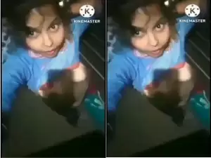 Today Exclusive- Desi Village Girl Shows Her Boobs