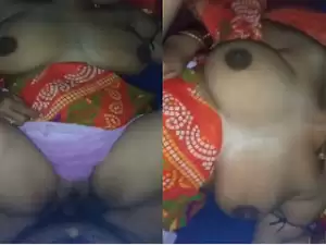 Today Exclusive-Desi Bhabhi Shows her Boobs and Fucked