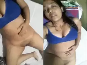 Today Exclusive- Super Cute Desi Girl Shows Her Boobs and Pussy Part 1