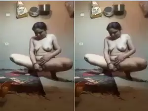 Today Exclusive- Horny Desi Bhabhi Masturbating