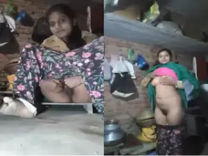 Today Exclusive- Desi Village Girl Showing her Boobs and Pussy