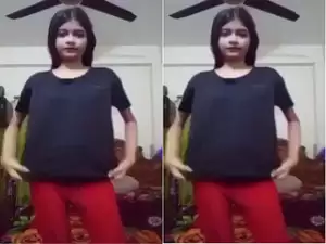 Today Exclusive- Desi Village Girl Shows Her Boobs