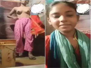 Today Exclusive-Desi Village Girl Shows Her Boobs and Pussy